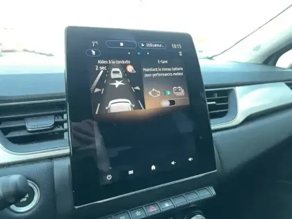 Photo 13 Renault Captur  E-Tech full hybrid 145