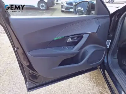 Photo 11 Peugeot 2008  PureTech 100 S&S BVM6