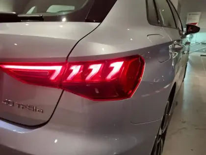 Photo 23 Audi A3  Sportback 40 TFSIe 204 S tronic 6