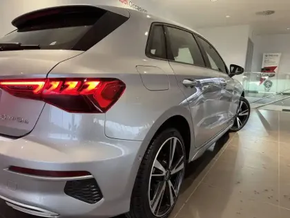 Photo 32 Audi A3  Sportback 40 TFSIe 204 S tronic 6