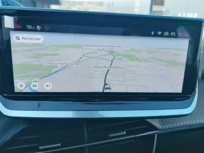 Photo 17 Peugeot 208  PureTech 100 S&S BVM6