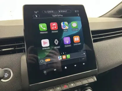 Photo 24 Renault Clio  E-Tech full hybrid 145