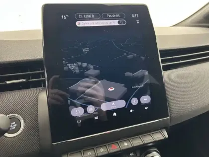 Photo 23 Renault Clio  E-Tech full hybrid 145