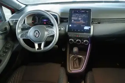 Photo 8 Renault Clio  E-Tech full hybrid 145