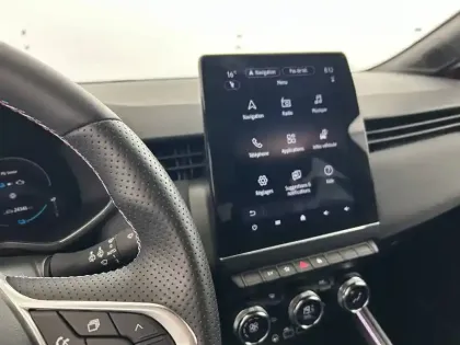 Photo 11 Renault Clio  E-Tech full hybrid 145