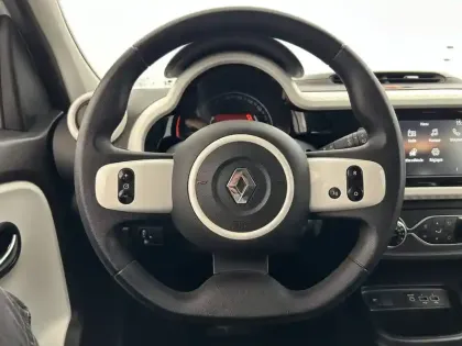 Photo 23 Renault Twingo  III SCe 65