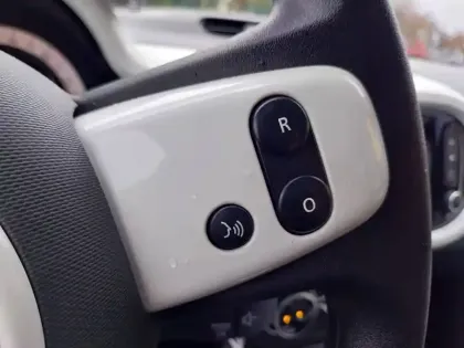 Photo 24 Renault Twingo  III E-Tech