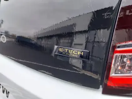 Photo 8 Renault Twingo  III E-Tech