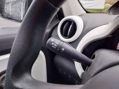 Photo 23 Renault Twingo  III E-Tech