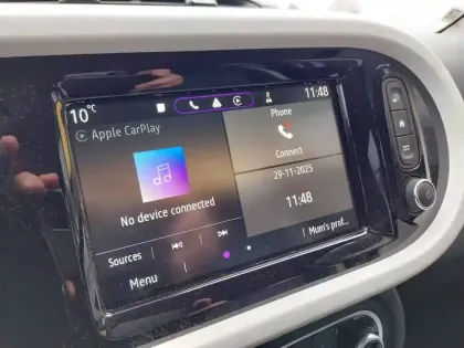 Photo 19 Renault Twingo  III E-Tech