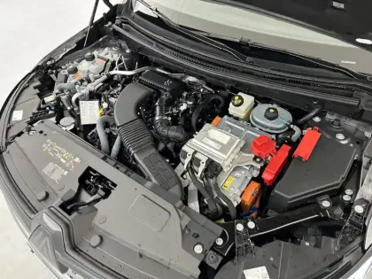 Photo 33 Renault Austral  E-Tech full hybrid 200 GSR2