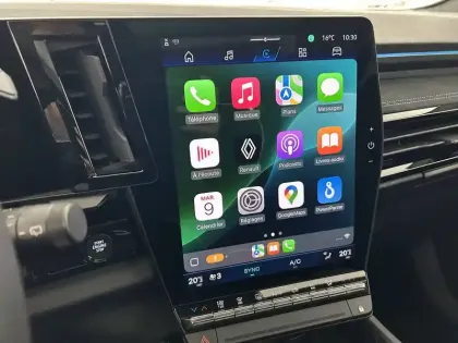 Photo 36 Renault Austral  E-Tech full hybrid 200 GSR2