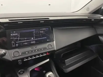 Photo 27 Peugeot 308  PureTech 110ch S&S BVM6