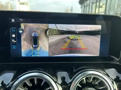 Photo 9 Mercedes GLA  200 d 8G-DCT