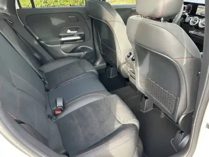 Photo 3 Mercedes GLA  200 d 8G-DCT