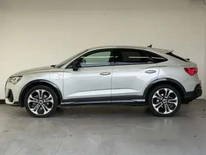 Photo 1 Audi Q3  Sportback 45 TFSIe  245 ch S tronic 6