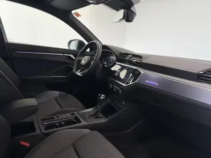 Photo 24 Audi Q3  Sportback 45 TFSIe  245 ch S tronic 6