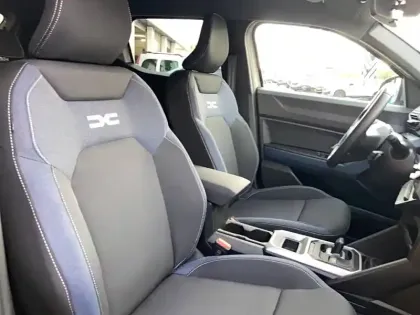 Photo 16 Dacia Duster  Hybrid 140