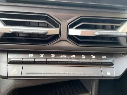 Photo 26 Dacia Duster  Hybrid 140