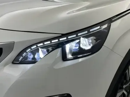 Photo 31 Peugeot 3008  BlueHDi 130ch S&S EAT8