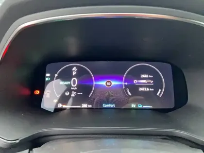 Photo 22 Renault Captur  E-Tech full hybrid 160 ch