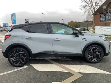 Photo 5 Renault Captur  E-Tech full hybrid 160 ch