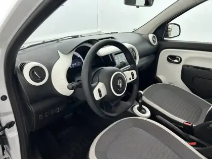 Photo 18 Renault Twingo  III E-Tech