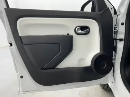 Photo 19 Renault Twingo  III E-Tech