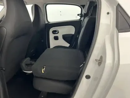 Photo 33 Renault Twingo  III E-Tech