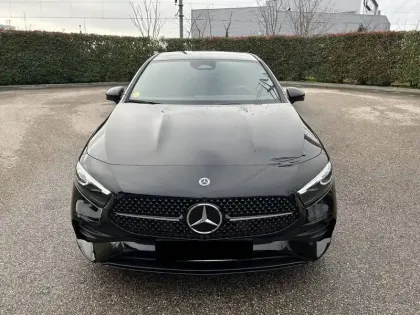 Photo 53 Mercedes Classe A  180 d 8G-DCT