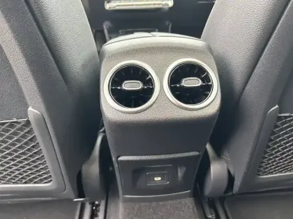 Photo 12 Mercedes Classe A  180 d 8G-DCT