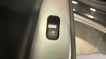 Photo 17 Kia Stonic  1.0 T-GDi 120 ch MHEV DCT7