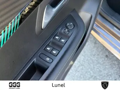 Photo 11 Peugeot 208  PureTech 100 S&S BVM6