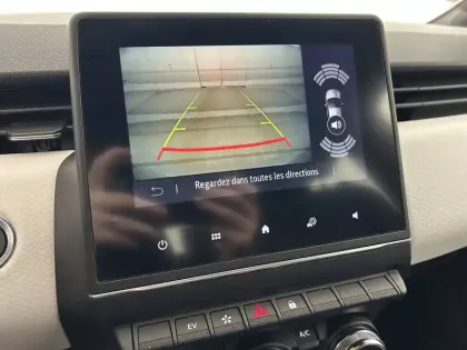 Photo 28 Renault Clio  E-Tech 140 - 21N