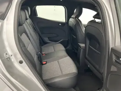 Photo 24 Renault Clio  E-Tech 140 - 21N