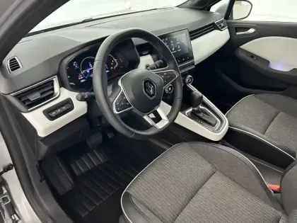 Photo 13 Renault Clio  E-Tech 140 - 21N