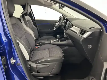 Photo 13 Renault Captur  E-Tech full hybrid 145