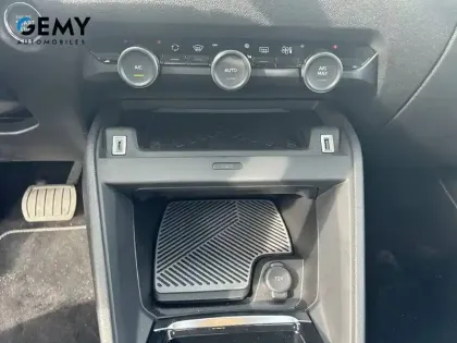 Photo 14 Citroën C4 e- 156 ch autonomie étendue