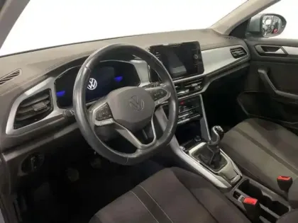 Photo 9 Volkswagen T-roc 1.0 TSI 110 Start/Stop BVM6 Life Business