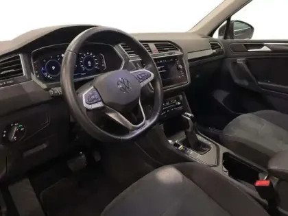 Photo 9 Volkswagen Tiguan 2.0 TDI 150ch DSG7 Elegance