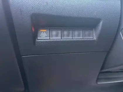 Photo 18 Peugeot 2008  PureTech 130 S&S BVM6 GT