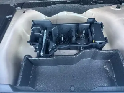 Photo 26 Peugeot 2008  PureTech 130 S&S BVM6 GT