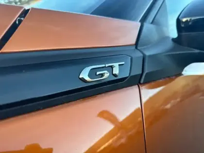 Photo 27 Peugeot 2008  PureTech 130 S&S BVM6 GT