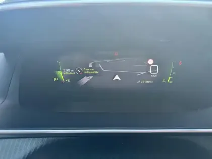 Photo 9 Peugeot 2008  PureTech 130 S&S BVM6 GT