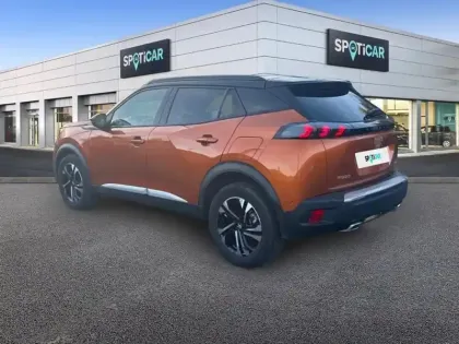 Photo 29 Peugeot 2008  PureTech 130 S&S BVM6 GT