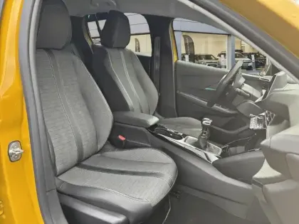 Photo 8 Peugeot 208  PureTech 100 S&S BVM6 Allure