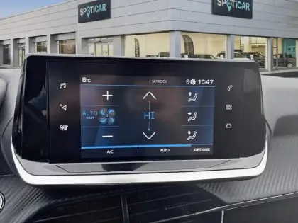 Photo 10 Peugeot 208  PureTech 100 S&S BVM6 Allure