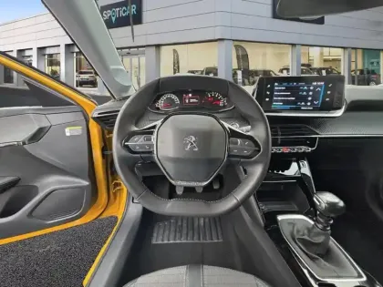 Photo 11 Peugeot 208  PureTech 100 S&S BVM6 Allure