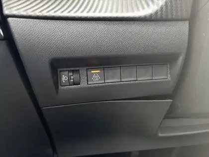 Photo 15 Peugeot 208  PureTech 100 S&S BVM6 Allure