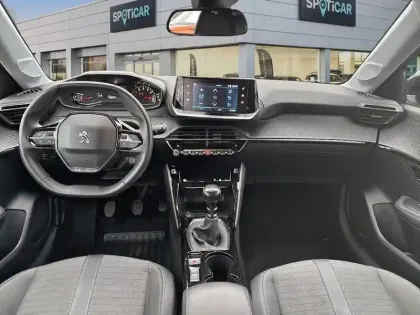 Photo 9 Peugeot 208  PureTech 100 S&S BVM6 Allure